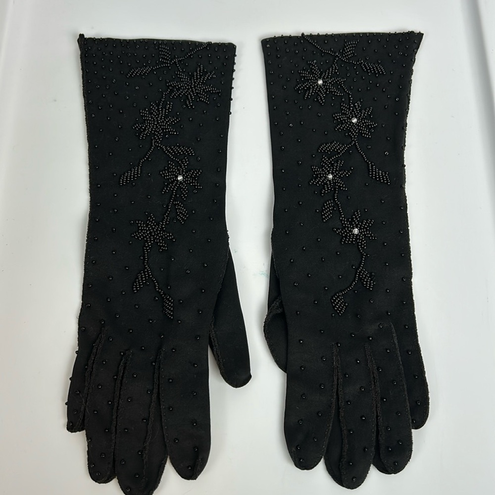 Vintage beaded opera gloves size small- estimate size